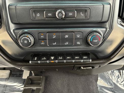 Used 2019 GMC Sierra 3500 4x4 Crew Cab w/ Sierra Convenience Package image 19