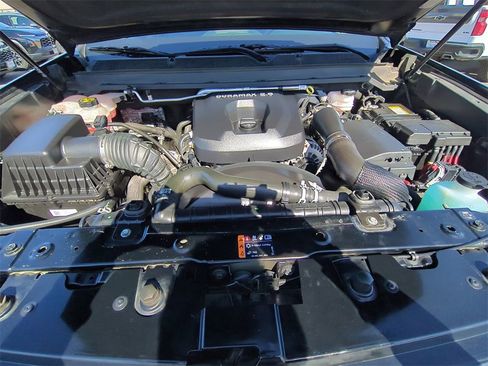 Used 2022 Chevrolet Colorado ZR2 w/ Colorado ZR2 Bison Edition image 29