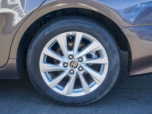 Used 2024 Toyota Camry LE image 10