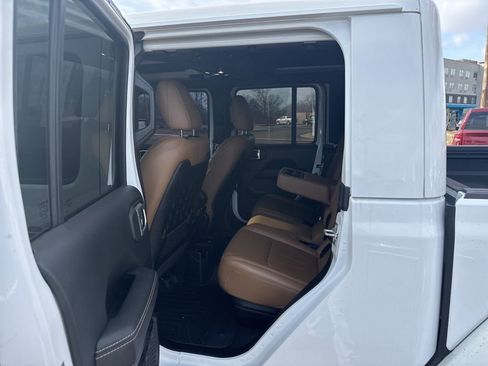 Used 2021 Jeep Gladiator Rubicon image 35