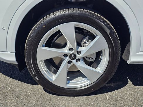New 2025 Audi Q5 Premium Plus image 8