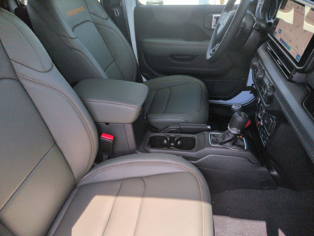 New 2026 Jeep Gladiator Mojave AWD/4WD image 34