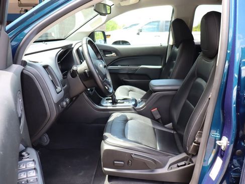Used 2019 Chevrolet Colorado Z71 AWD/4WD image 11