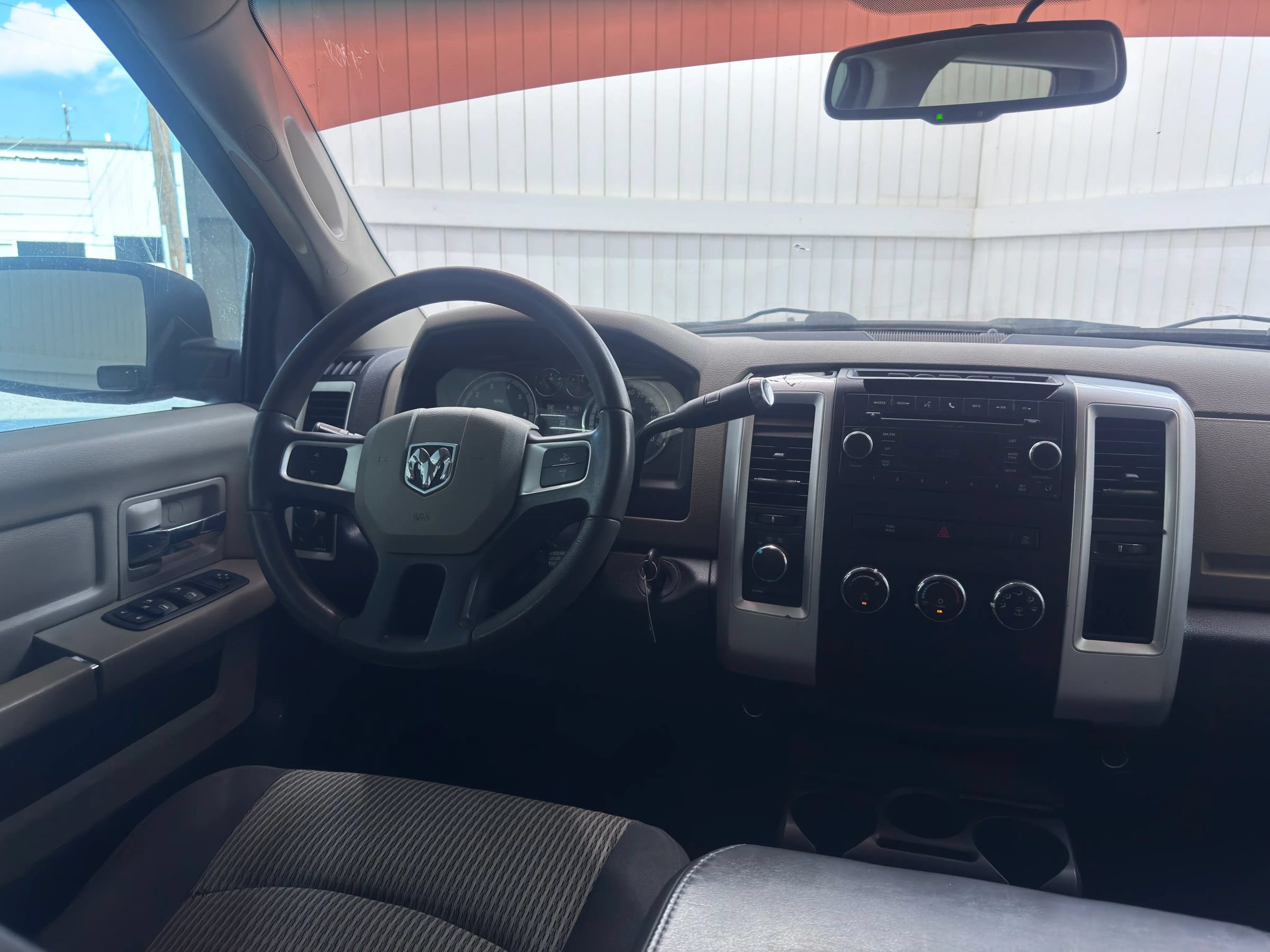 Used 2011 RAM 2500 SLT AWD/4WD image 15