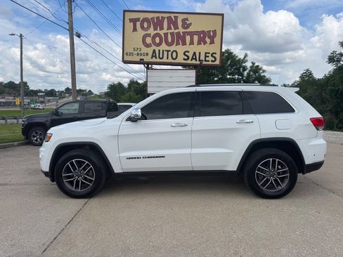 Used 2019 Jeep Grand Cherokee Limited AWD/4WD image 4