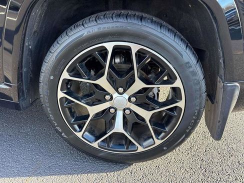 Used 2022 Jeep Grand Cherokee Summit image 7