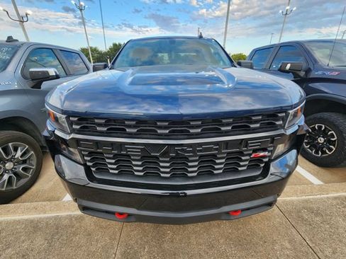 Used 2020 Chevrolet Silverado 1500 Custom Trail Boss w/ Custom Convenience Package AWD/4WD image 2