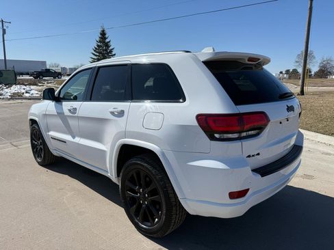 Used 2018 Jeep Grand Cherokee Altitude image 7