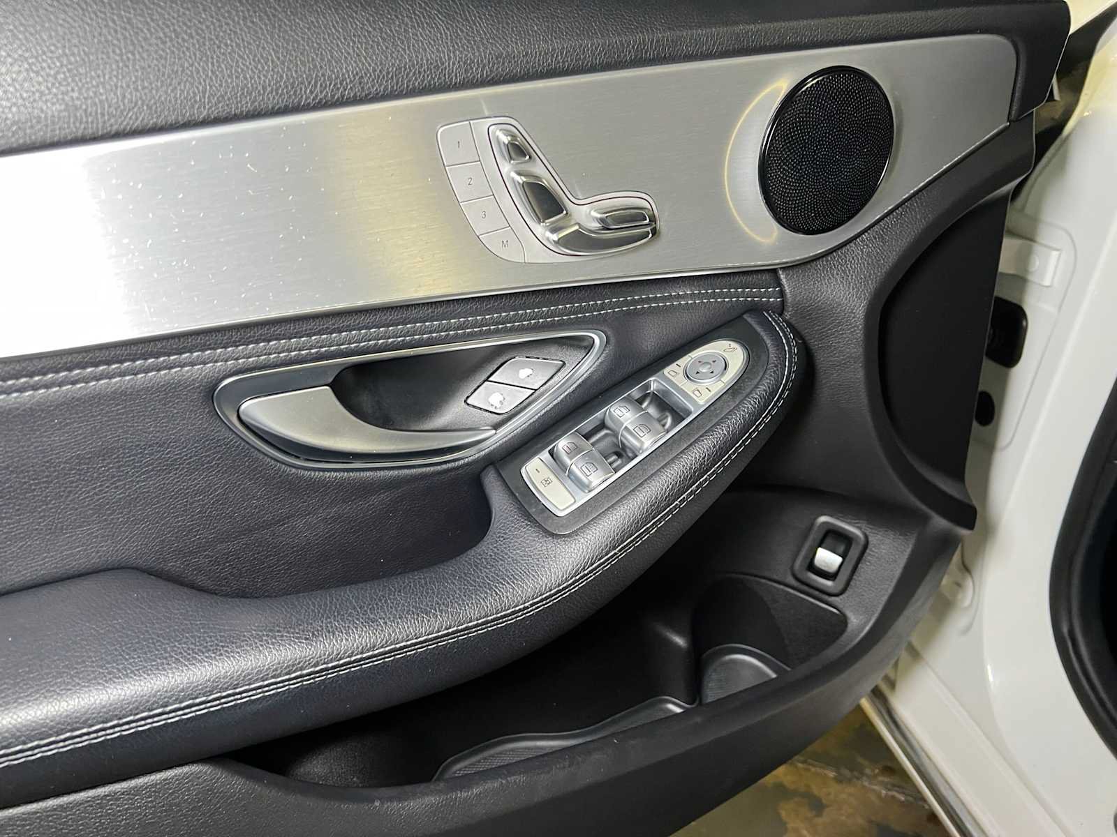 Used 2016 Mercedes-Benz C 300 4MATIC Sedan image 18