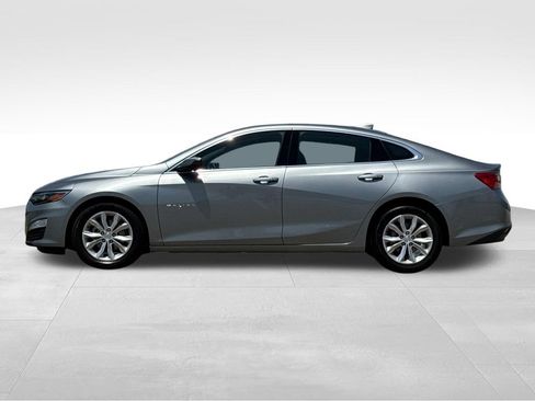 Used 2024 Chevrolet Malibu LT FWD image 2