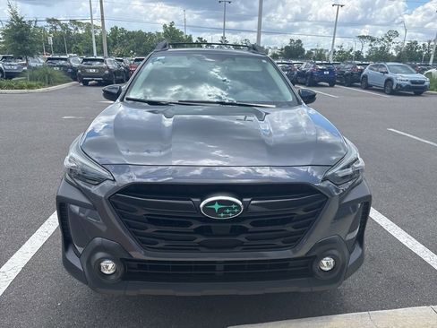 Certified 2025 Subaru Outback Onyx Edition AWD/4WD image 2