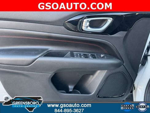 Used 2022 Jeep Compass Trailhawk w/ Trailhawk Convenience Group image 12