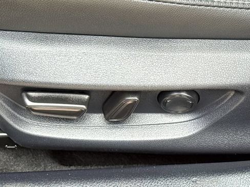 Used 2025 Toyota Camry SE FWD image 19