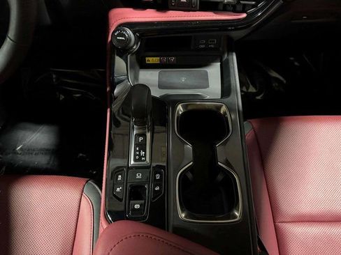 Used 2022 Lexus NX 250 image 20