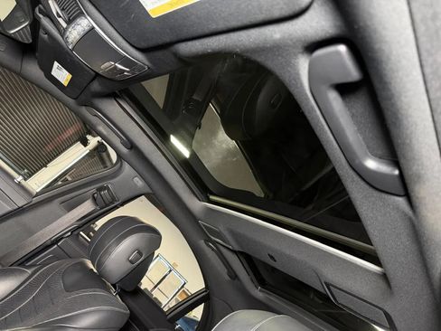 Used 2015 Mercedes-Benz S 550 Sedan image 31
