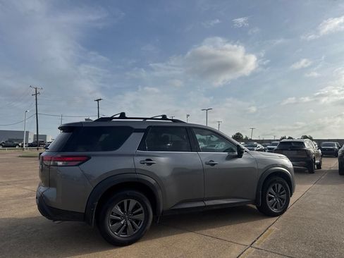 Certified 2024 Nissan Pathfinder SV w/ Cargo Package FWD image 20