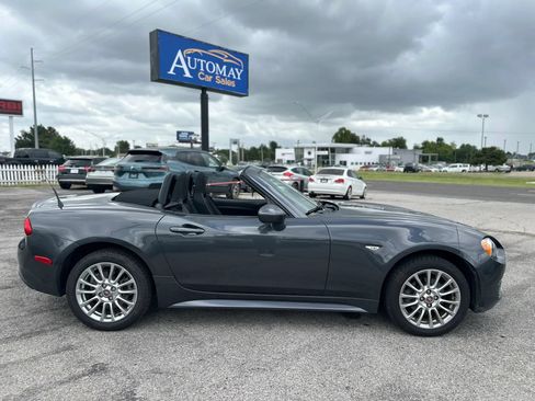 Used 2017 FIAT 124 Spider Classica RWD image 8