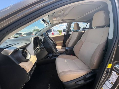Used 2013 Toyota RAV4 XLE AWD/4WD image 38