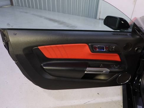 Used 2017 Ford Mustang GT Premium w/ GT Performance Package image 19