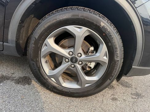 Used 2025 Ford Escape ST-Line Select AWD/4WD image 28