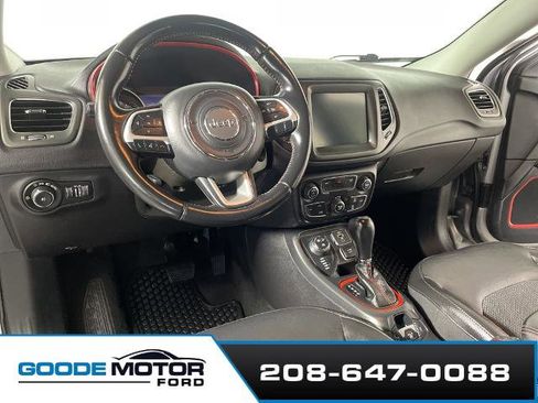 Used 2020 Jeep Compass Trailhawk image 8