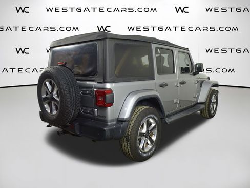 Used 2018 Jeep Wrangler Unlimited Sahara w/ Safety Group image 45