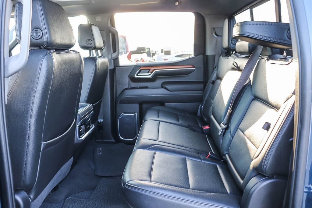 Used 2022 GMC Sierra 1500 Denali AWD/4WD image 22