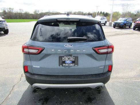 Used 2025 Ford Escape SE w/ PHEV Premium Package FWD image 5