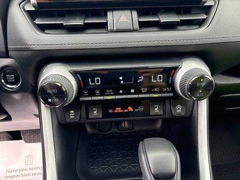 Used 2024 Toyota RAV4 XLE w/ Convenience Package AWD/4WD image 25