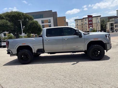 Used 2025 GMC Sierra 2500 AT4 w/ AT4 Premium Plus Package AWD/4WD image 6