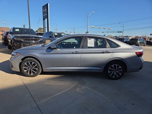 Used 2024 Volkswagen Jetta S image 3