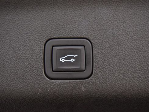 Used 2023 Chevrolet Tahoe LT AWD/4WD image 24
