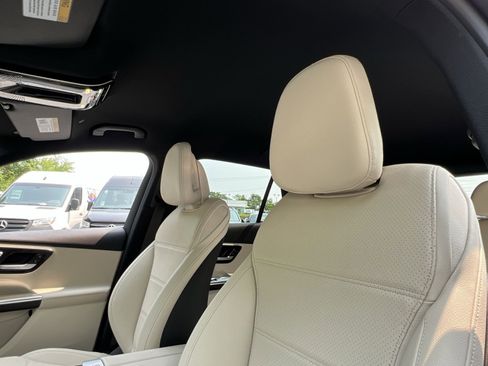 Certified 2025 Mercedes-Benz GLC 300 4MATIC image 22