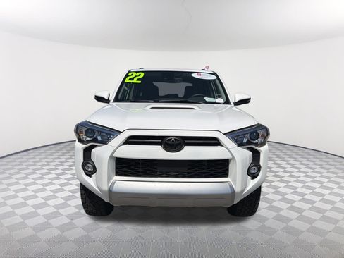 Certified 2022 Toyota 4Runner TRD Off-Road Premium w/ Moonroof Package AWD/4WD image 2