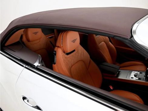 Certified 2024 Bentley Continental GT Azure AWD/4WD image 26