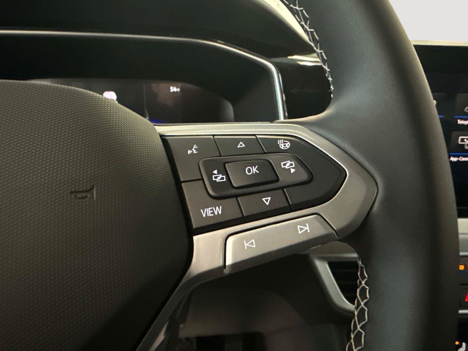 New 2026 Volkswagen Taos SE AWD/4WD image 28