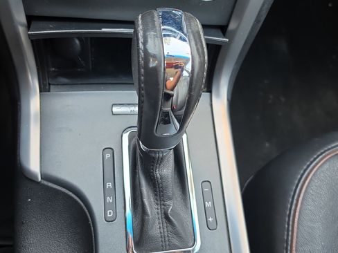 Used 2012 Lincoln MKZ FWD image 18