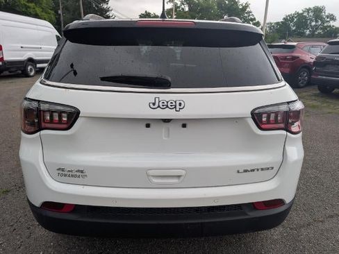 Used 2025 Jeep Compass Limited AWD/4WD image 5