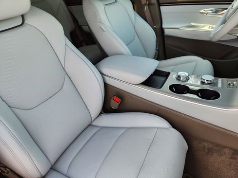 Used 2026 Genesis GV70 2.5T Advanced image 10