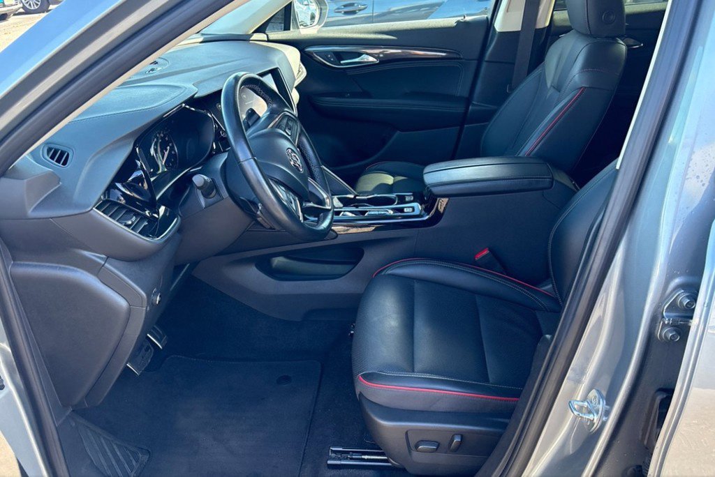 Used 2023 Buick Envision Essence w/ Sport Touring Package AWD/4WD image 11