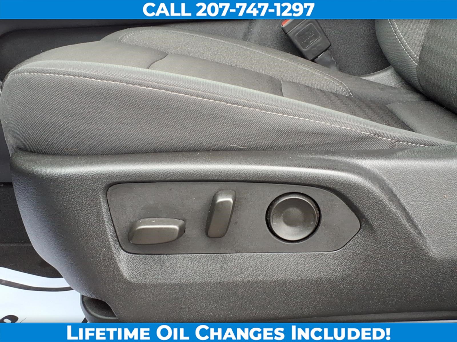 Used 2025 Chevrolet Tahoe LS AWD/4WD image 12