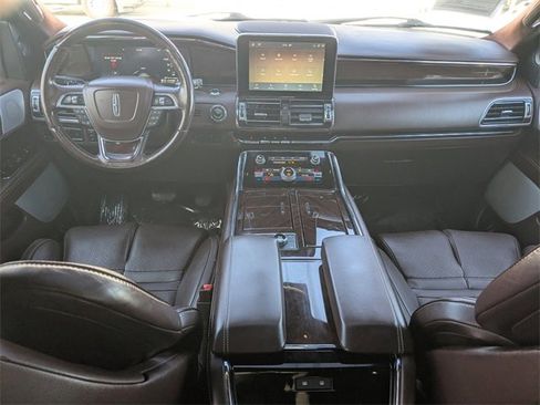 Used 2021 Lincoln Navigator Black Label image 18