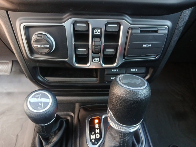 Used 2023 Jeep Wrangler Unlimited Sport AWD/4WD image 36