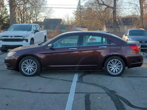 Used 2012 Chrysler 200 Limited image 5