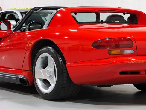 Used 1994 Dodge Viper RT/10 RWD image 25