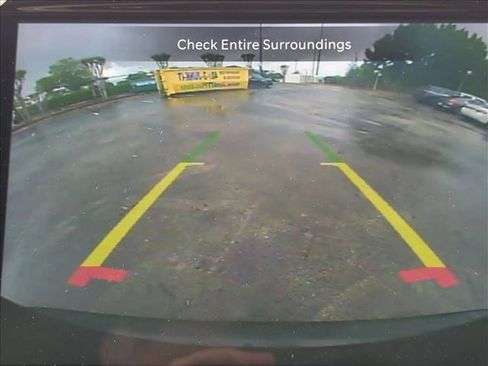 Used 2025 Chrysler Pacifica Select image 11