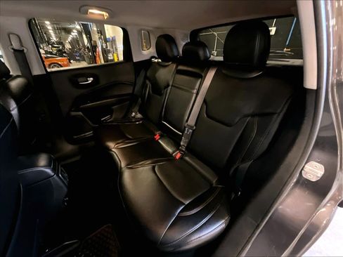 Used 2018 Jeep Compass Limited image 15