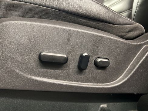 Certified 2019 Ford Escape Titanium image 28