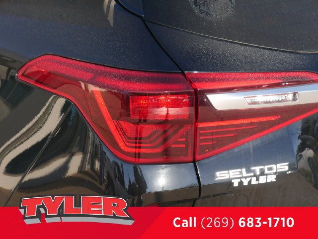 Used 2023 Kia Seltos SX AWD/4WD image 12