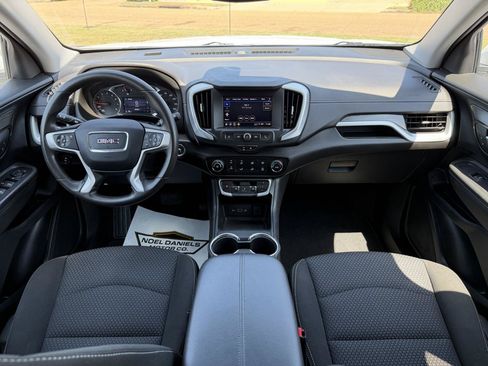 Used 2023 GMC Terrain SLE FWD image 24